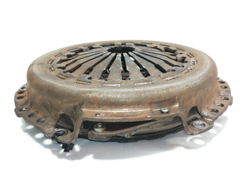 Recambio de kit embrague para peugeot 207 xs referencia OEM IAM 319021910  