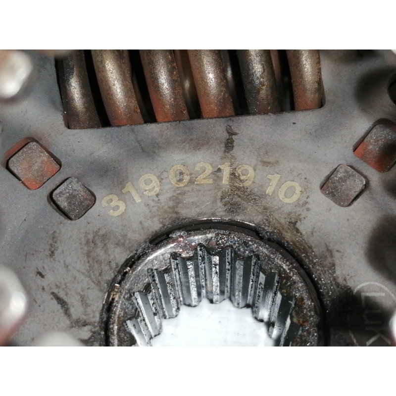 Recambio de kit embrague para peugeot 207 xs referencia OEM IAM 319021910  