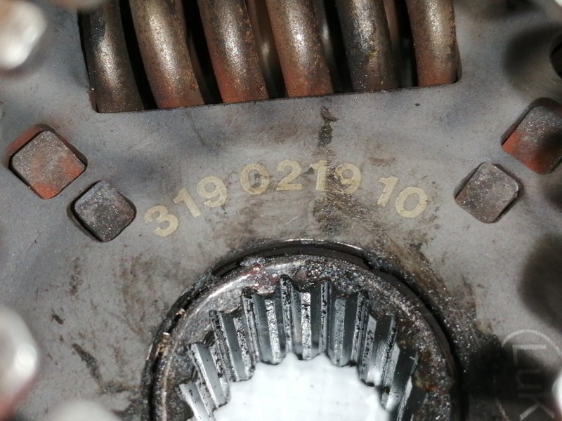 Recambio de kit embrague para peugeot 207 xs referencia OEM IAM 319021910  