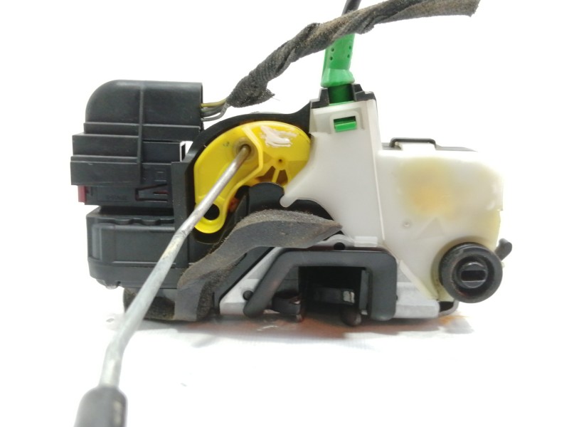 Recambio de cerradura puerta trasera izquierda para opel insignia sports tourer sport referencia OEM IAM A081876  