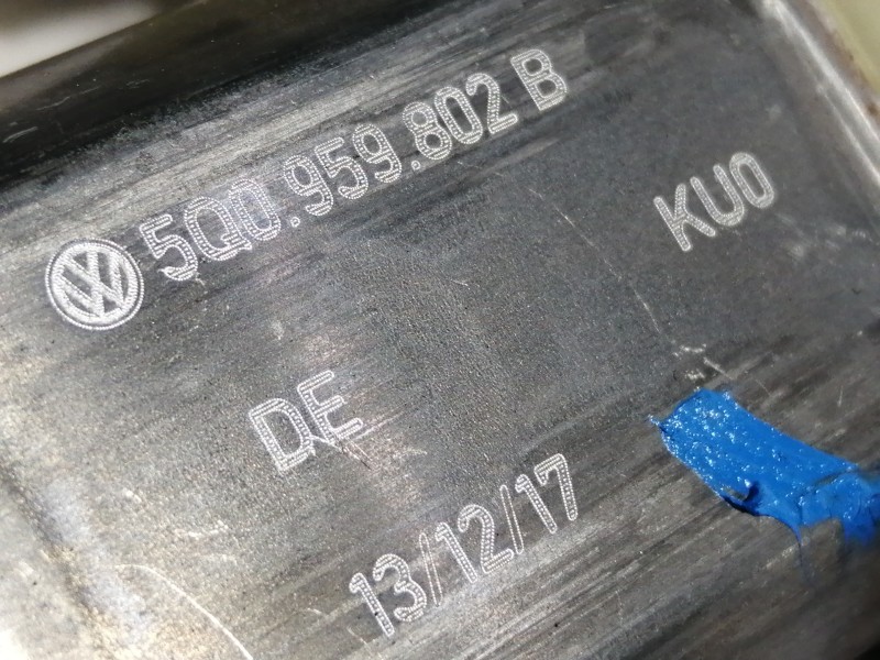 Recambio de elevalunas delantero derecho para seat leon (5f1) reference referencia OEM IAM 5Q0959802B 0130822716 