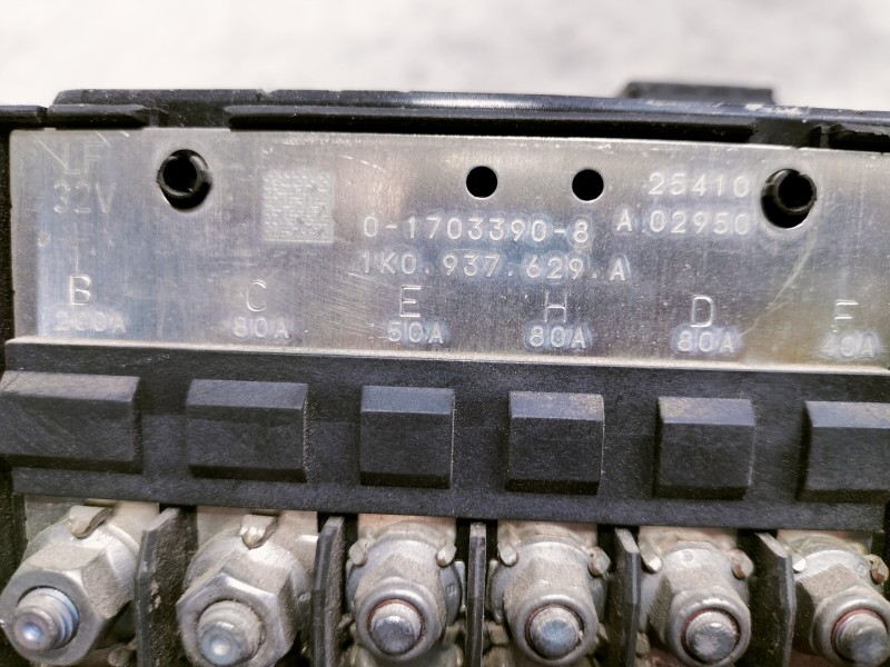 Recambio de caja reles / fusibles para volkswagen golf vi (5k1) advance bluemotion referencia OEM IAM 1K0937629A  