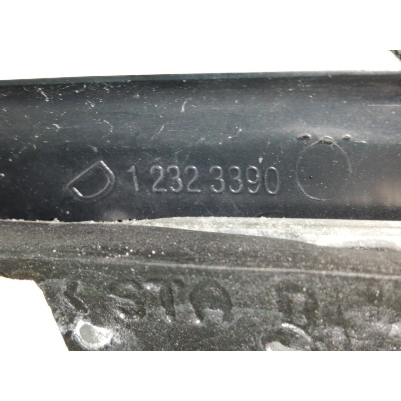 Recambio de retrovisor derecho para audi a2 (8z) 1.4 style referencia OEM IAM 12323390  