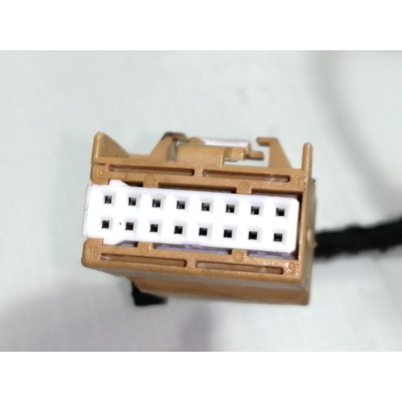 Recambio de retrovisor derecho para audi a2 (8z) 1.4 style referencia OEM IAM 12323390  