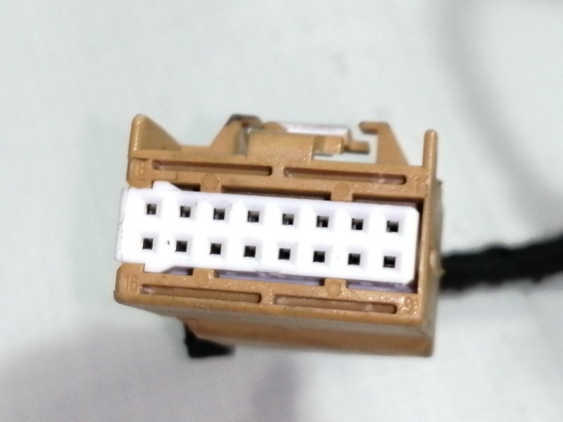 Recambio de retrovisor derecho para audi a2 (8z) 1.4 style referencia OEM IAM 12323390  