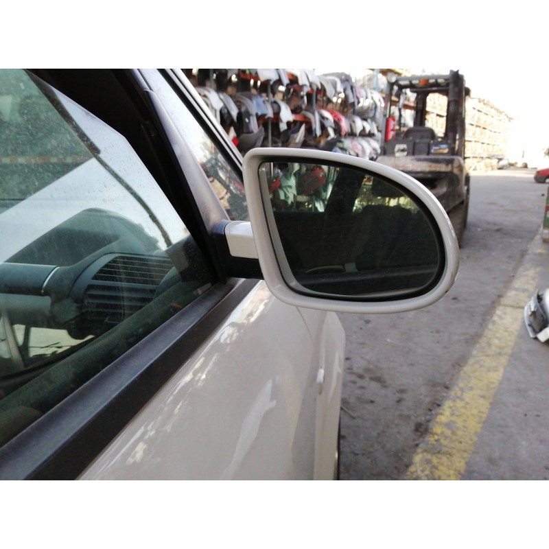 Recambio de retrovisor derecho para audi a2 (8z) 1.4 style referencia OEM IAM 12323390  