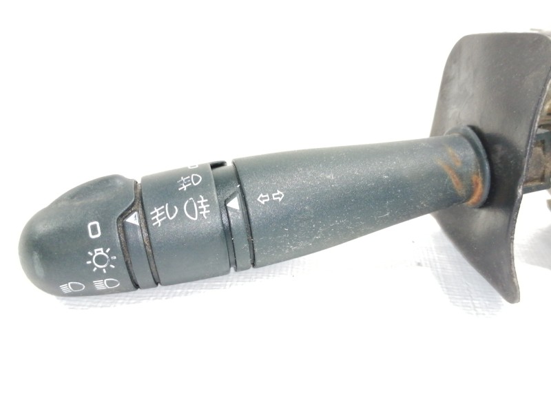 Recambio de mando intermitentes para renault megane i classic (la0) 1.6e rt referencia OEM IAM 7701040730  