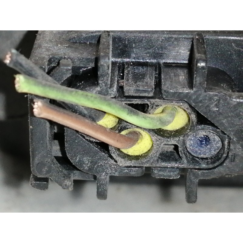 Recambio de modulo electronico para audi a3 sportback (8p) 2.0 tdi ambiente referencia OEM IAM 8E0909511  