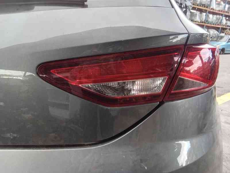 Recambio de piloto trasero derecho interior para seat leon (5f1) reference referencia OEM IAM 5F0945094 5F0945094J 90042873
