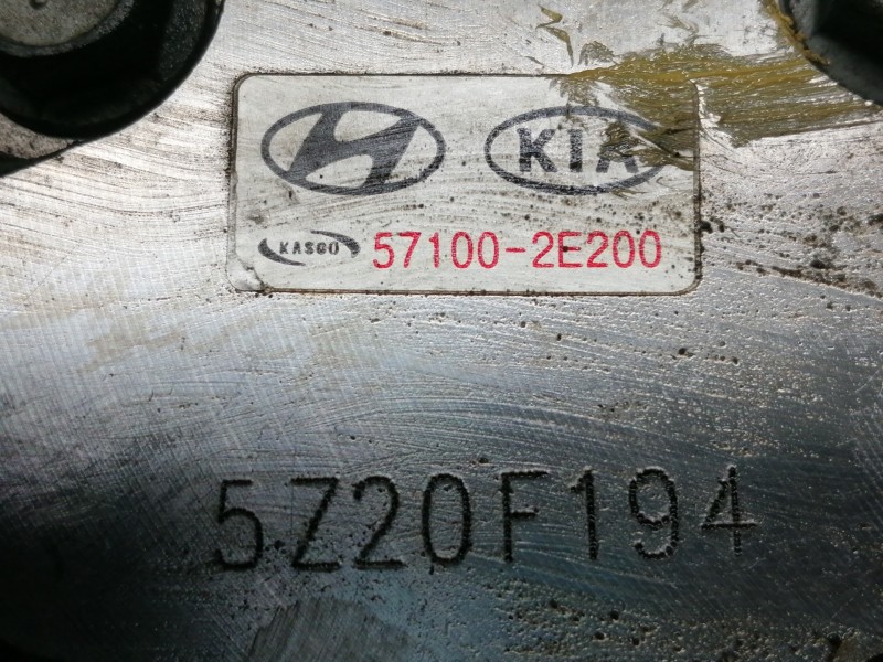 Recambio de bomba direccion para hyundai tucson (jm) 2.0 crdi comfort referencia OEM IAM 571002E200 5Z20F194 