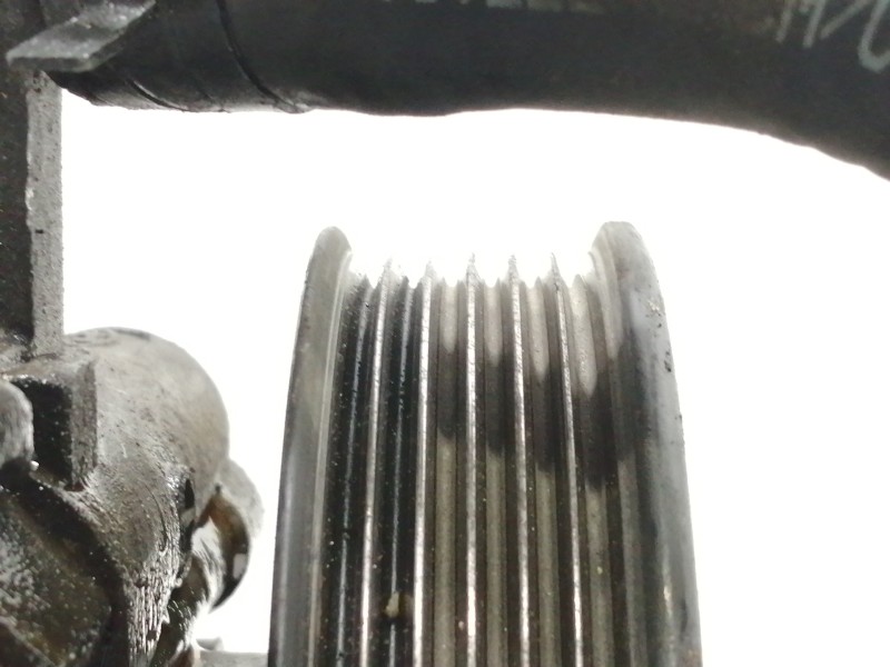 Recambio de bomba direccion para hyundai tucson (jm) 2.0 crdi comfort referencia OEM IAM 571002E200 5Z20F194 