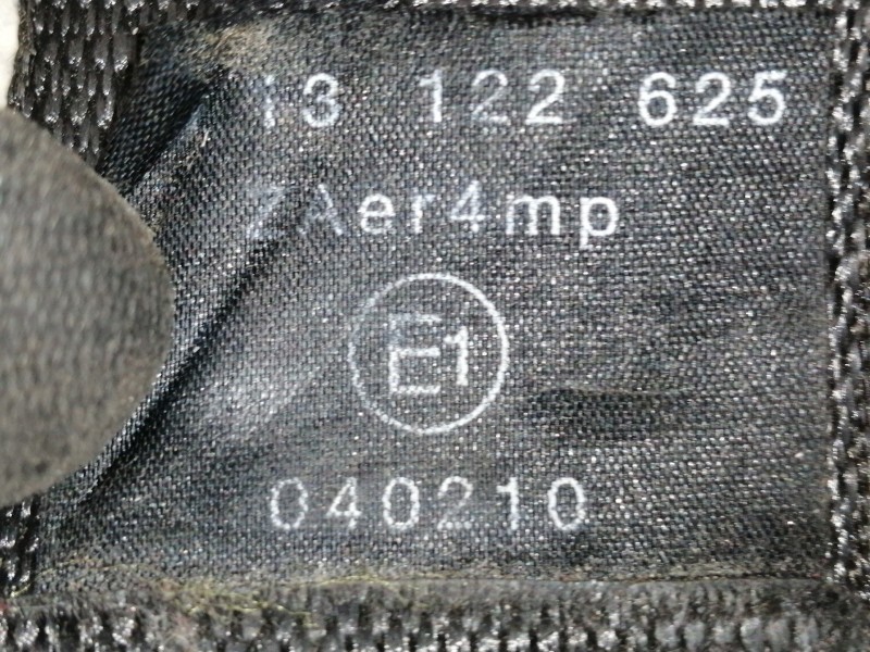Recambio de cinturon seguridad delantero derecho para opel zafira b cosmo referencia OEM IAM 13122625 B140404X00824 13178666 519