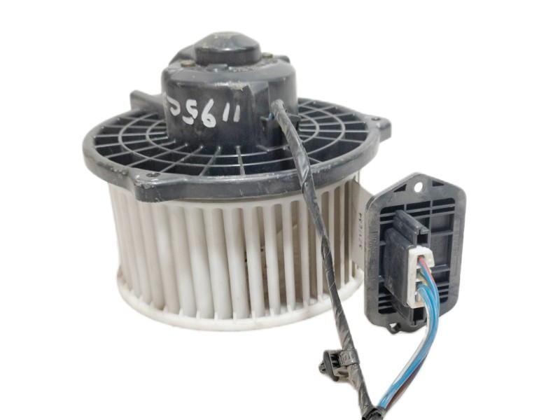 Recambio de motor calefaccion para mazda 2 berlina (dy) 1.25 cat referencia OEM IAM HB151D375  