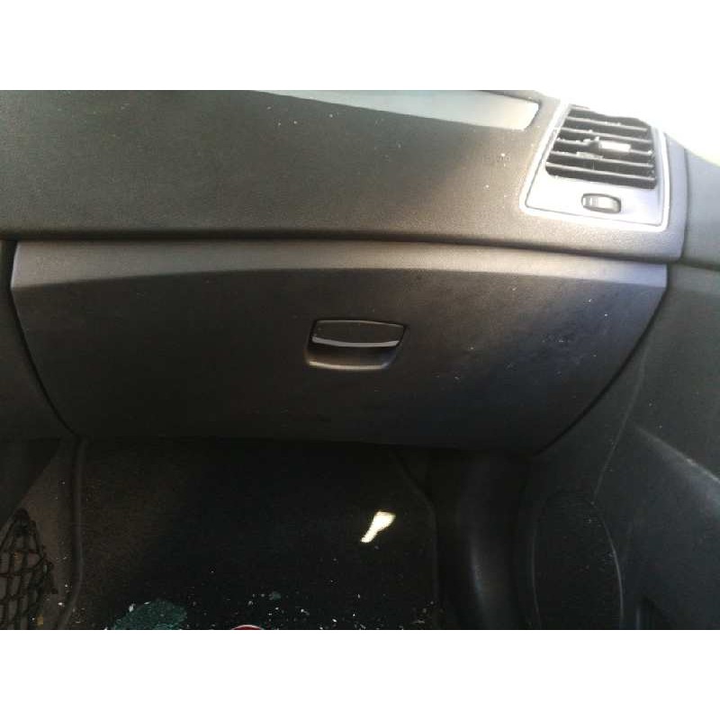 Recambio de guantera para renault laguna iii bt3s referencia OEM IAM 685000001R  