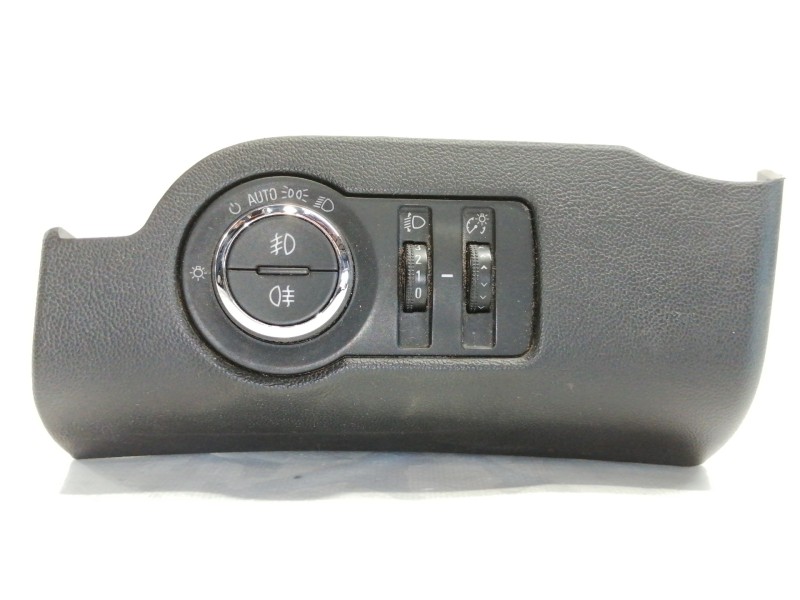 Recambio de mando luces para opel insignia sports tourer sport referencia OEM IAM 13268702  