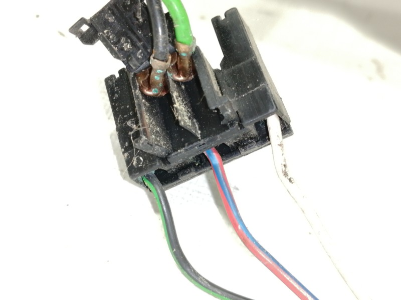 Recambio de elevalunas delantero derecho para audi 100 berlina (c4) básico referencia OEM IAM 0531826101  