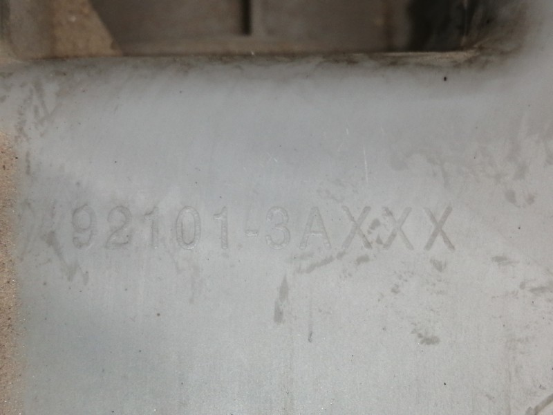 Recambio de faro izquierdo para hyundai trajet (fo) 2.0 crdi gls referencia OEM IAM 921033A020 921013AXXX 