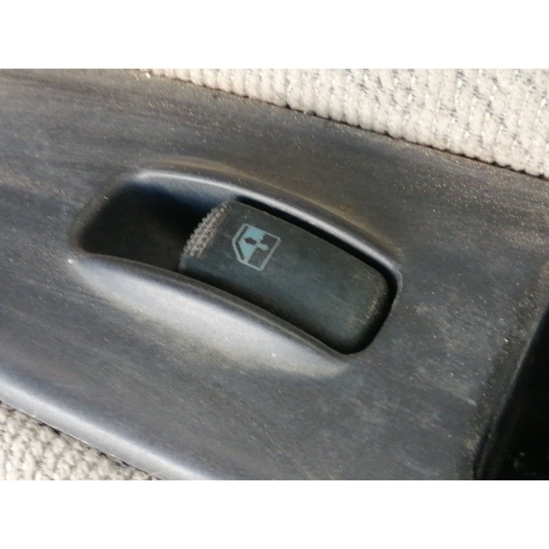 Recambio de puerta delantera derecha para hyundai trajet (fo) 2.0 crdi gls referencia OEM IAM COMPLETA  