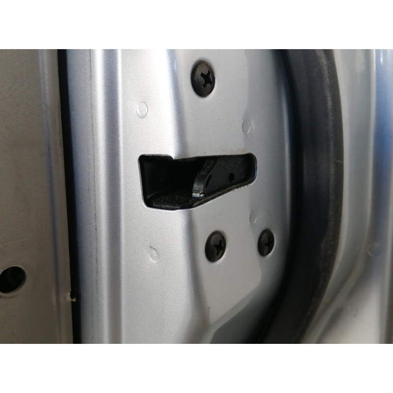 Recambio de puerta delantera derecha para hyundai trajet (fo) 2.0 crdi gls referencia OEM IAM COMPLETA  