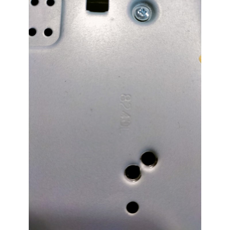 Recambio de sistema audio / radio cd para volkswagen golf vi (5k1) advance bluemotion referencia OEM IAM AD90VW7007 8240L PANTAL