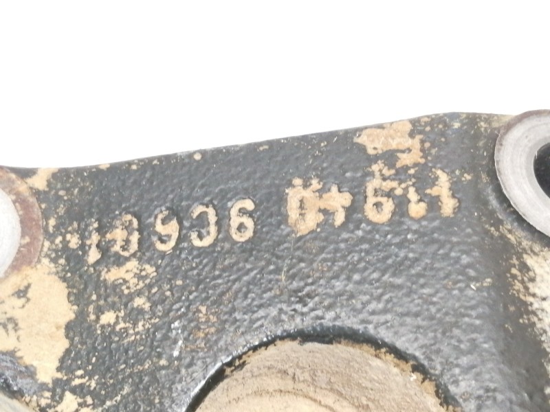 Recambio de soporte motor para nissan serena (c23m) 2.3 lx diesel referencia OEM IAM 119409C601  