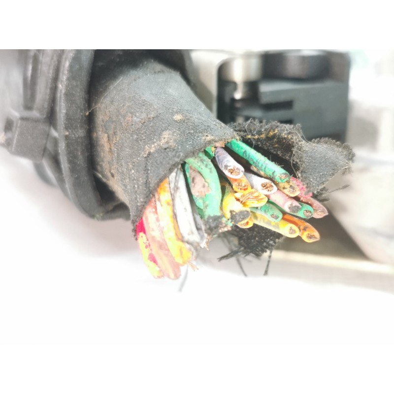 Recambio de centralita motor uce para citroën xsara berlina 1.6 attraction referencia OEM IAM 0261204939  