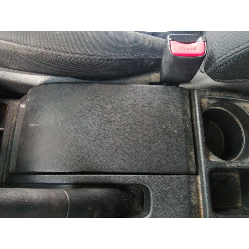 Recambio de apoyabrazos central para mazda 5 berl. (cr) 2.0 active+ referencia OEM IAM   