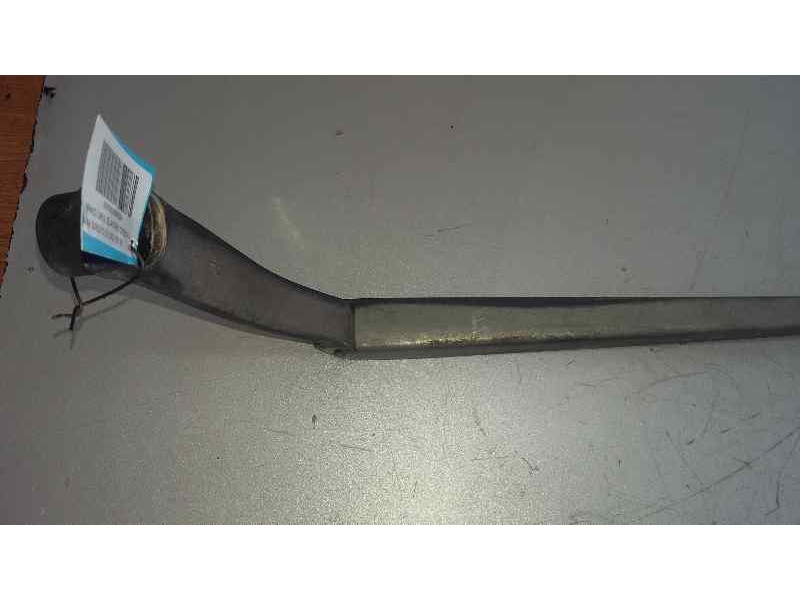 Recambio de brazo limpia delantero derecho para kia sorento 2.5 crdi vgt ex1 referencia OEM IAM   