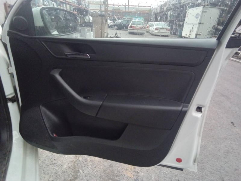 Recambio de guarnecido puerta delantera derecha para seat toledo (kg3) reference referencia OEM IAM   