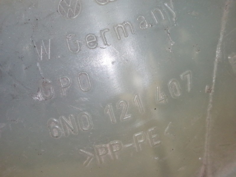 Recambio de deposito expansion para volkswagen polo berlina (6n2) trendline referencia OEM IAM 6N0121407  