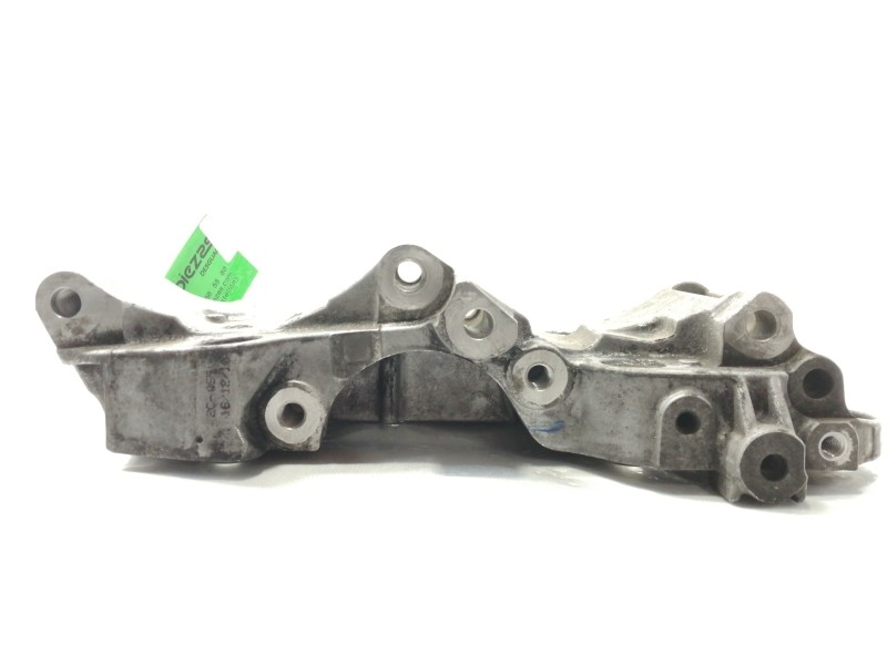 Recambio de soporte alternador para bmw x3 (f25) xdrive 20d referencia OEM IAM 1116850686305  