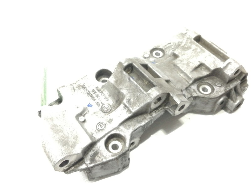 Recambio de soporte alternador para bmw x3 (f25) xdrive 20d referencia OEM IAM 1116850686305  