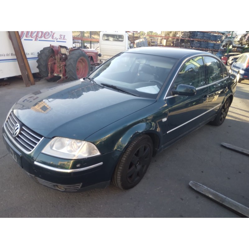 VOLKSWAGEN PASSAT BERLINA (3B3)