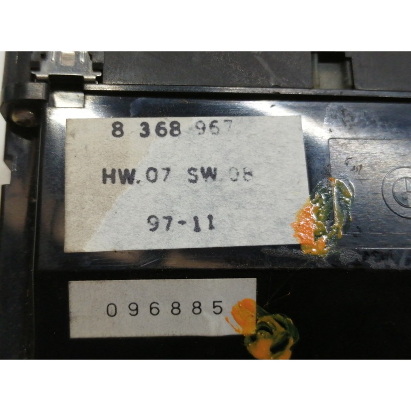 Recambio de mando elevalunas delantero izquierdo para bmw serie 5 berlina (e39) 525tds referencia OEM IAM 8368967  