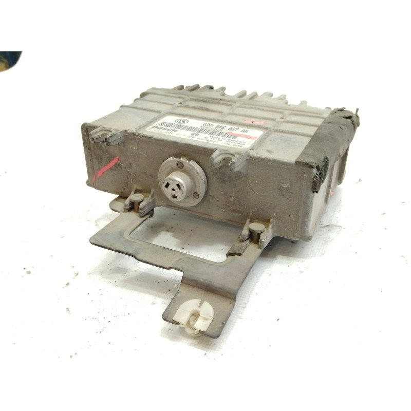 Recambio de centralita motor uce para volkswagen polo berlina (6n1) concept referencia OEM IAM 030906027AA  