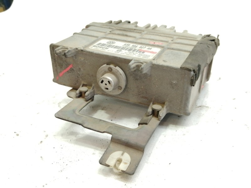 Recambio de centralita motor uce para volkswagen polo berlina (6n1) concept referencia OEM IAM 030906027AA  