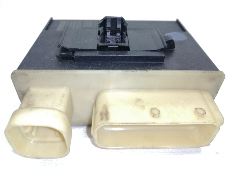 Recambio de caja precalentamiento para peugeot partner (s2) 1.6 16v hdi cat referencia OEM IAM 9652021180  