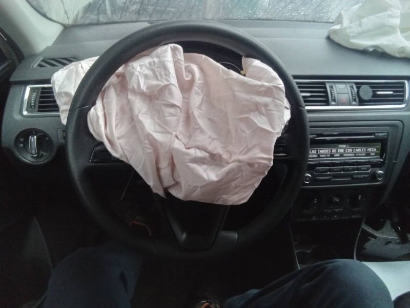 Recambio de volante para seat toledo (kg3) reference referencia OEM IAM   