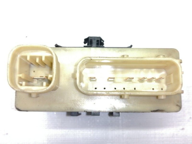 Recambio de caja precalentamiento para peugeot partner (s2) 1.6 16v hdi cat referencia OEM IAM 9652021180  