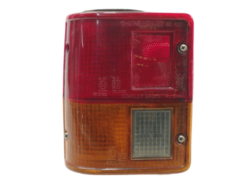 Recambio de piloto trasero izquierdo para mitsubishi montero (l040) 2500 td (2-ptas.) referencia OEM IAM 0436772L  