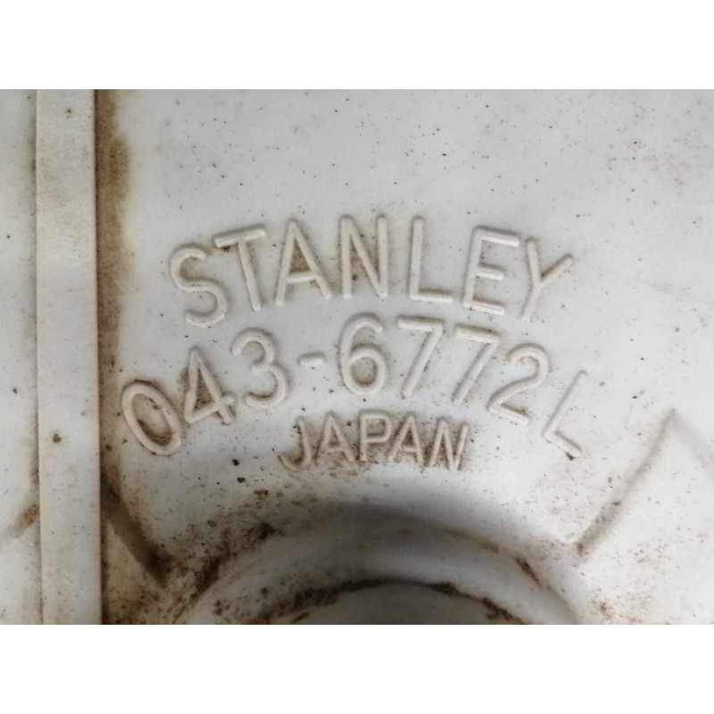 Recambio de piloto trasero izquierdo para mitsubishi montero (l040) 2500 td (2-ptas.) referencia OEM IAM 0436772L  