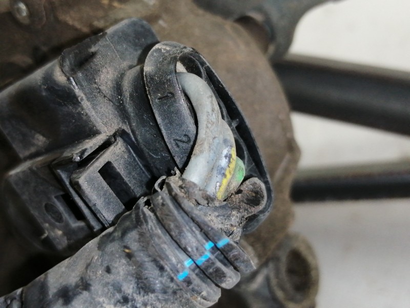 Recambio de motor limpia delantero para fiat punto (199) easy referencia OEM IAM 404978  