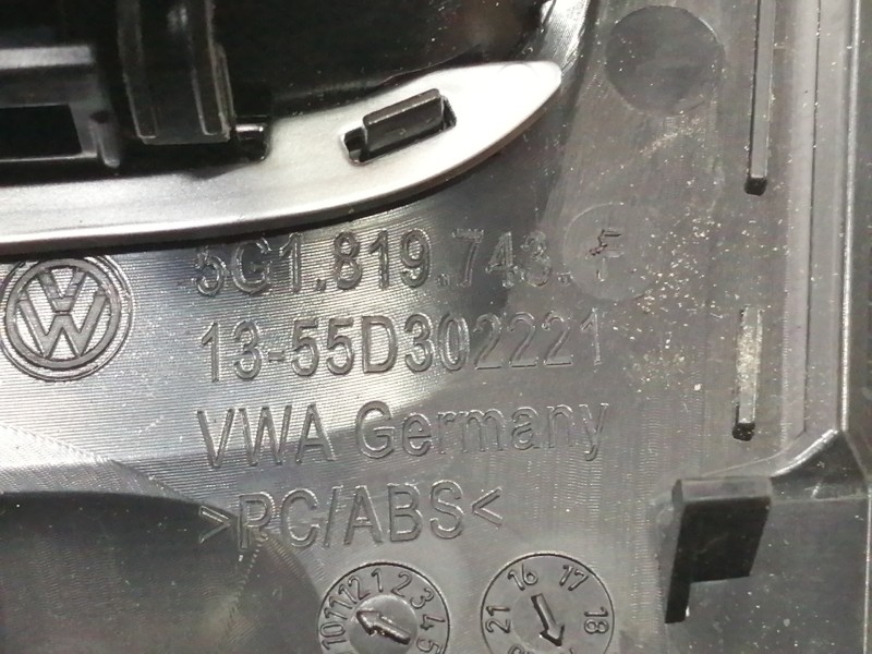 Recambio de rejilla aireadora para volkswagen golf vii lim. (bq1) advance referencia OEM IAM 5G1819743F 1355D302221 