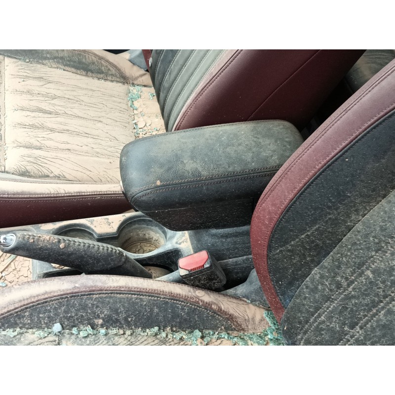 Recambio de apoyabrazos central para nissan micra v (k14) 1.0 ig-t 100 referencia OEM IAM   