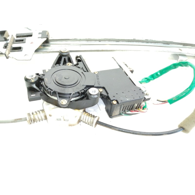 Recambio de elevalunas delantero derecho para mitsubishi galloper (hyundai) 2.5 tdi s.e. confort (5-ptas.) referencia OEM IAM 06