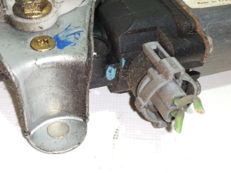 Recambio de elevalunas delantero izquierdo para iveco daily caja abierta / volquete 2.8 diesel referencia OEM IAM 400738  