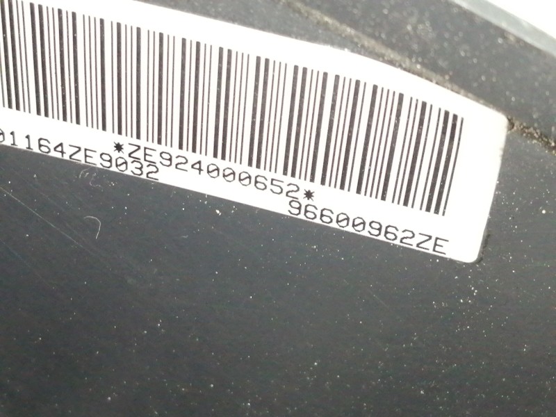 Recambio de volante para citroën c3 1.1 cool referencia OEM IAM 96600962ZE  