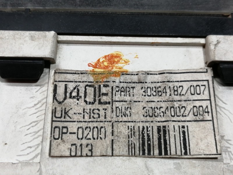 Recambio de cuadro instrumentos para volvo v40 familiar 1.9 turbodiesel referencia OEM IAM 30864182007  