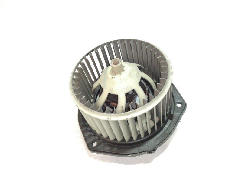 Recambio de motor calefaccion para iveco daily caja abierta / volquete 2.8 diesel referencia OEM IAM 570630200  