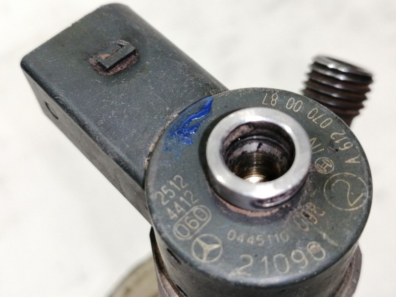 Recambio de inyector para jeep gr.cherokee (wj/wg) 2.7 crd limited referencia OEM IAM 0445110098  